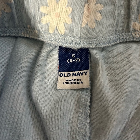 Lot of 3 Old Navy Dolphin-Hem Cheer Shorts - Picture 4 of 11